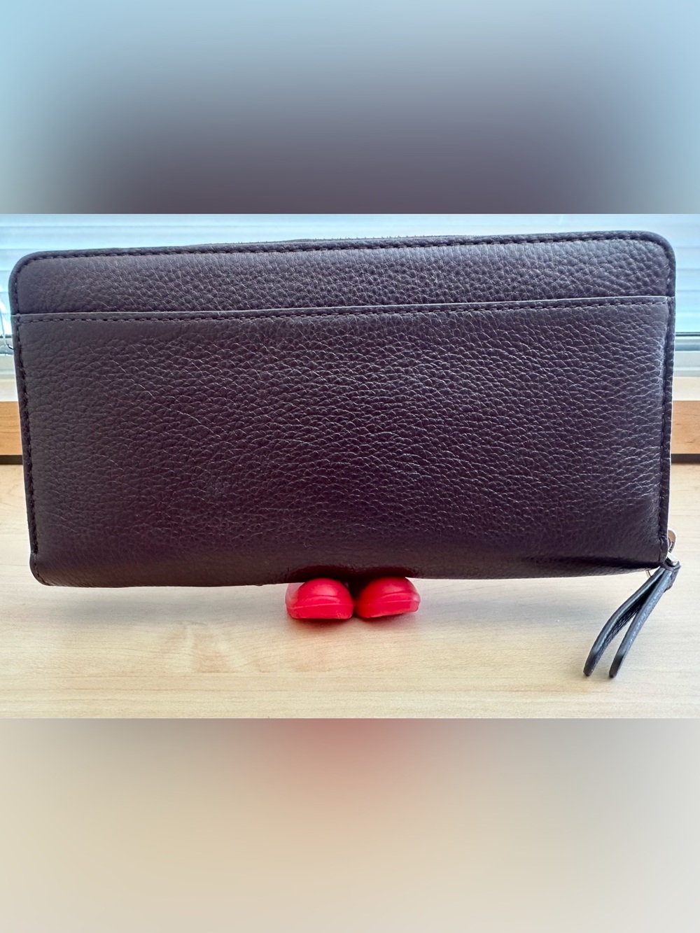 Kate Spade Deep Plum Brown Zip Around Wallet - Picture 2 of 6